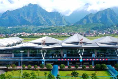 3月30日起！張家界機(jī)場(chǎng)夏秋航班時(shí)刻正式生效！美麗張家界，即將迎來(lái)旺季！